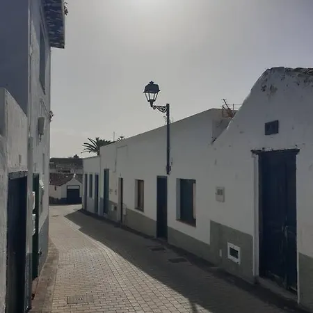 Amplio Apartamento Con Terraza Privada, Piscina Compartida En Arico Apartment